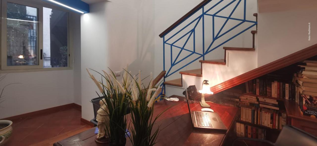 Two Rooms Chiaia 37 เนเปิลส์ ภายนอก รูปภาพ