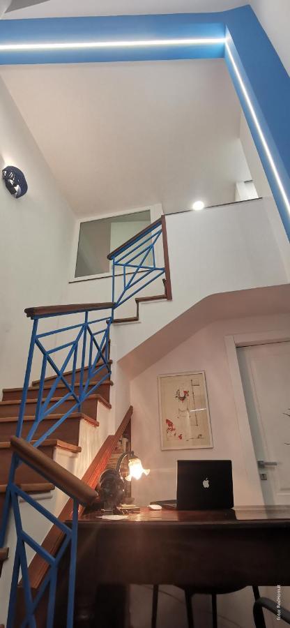 Two Rooms Chiaia 37 เนเปิลส์ ภายนอก รูปภาพ